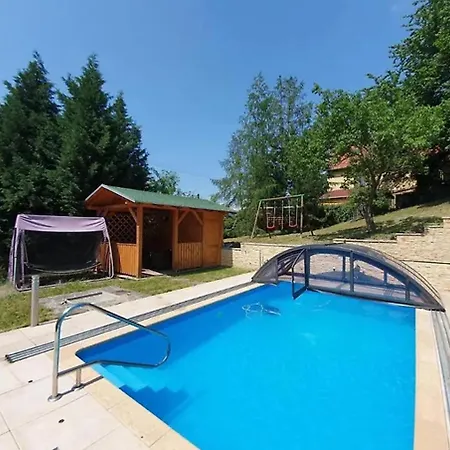 #1 With Double Bed In A With Nice Pool アパート