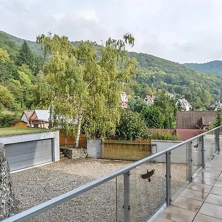 アパート #1 With Double Bed In A With Nice Pool Ústí nad Labem
